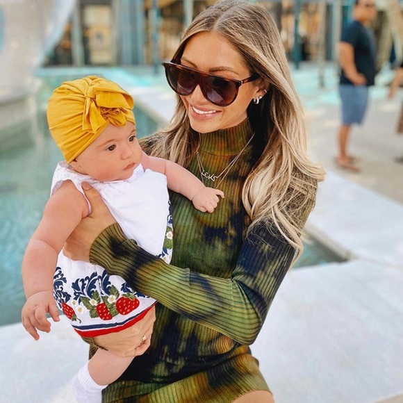 Meet your Posher, Erin - Picture 3 of 11